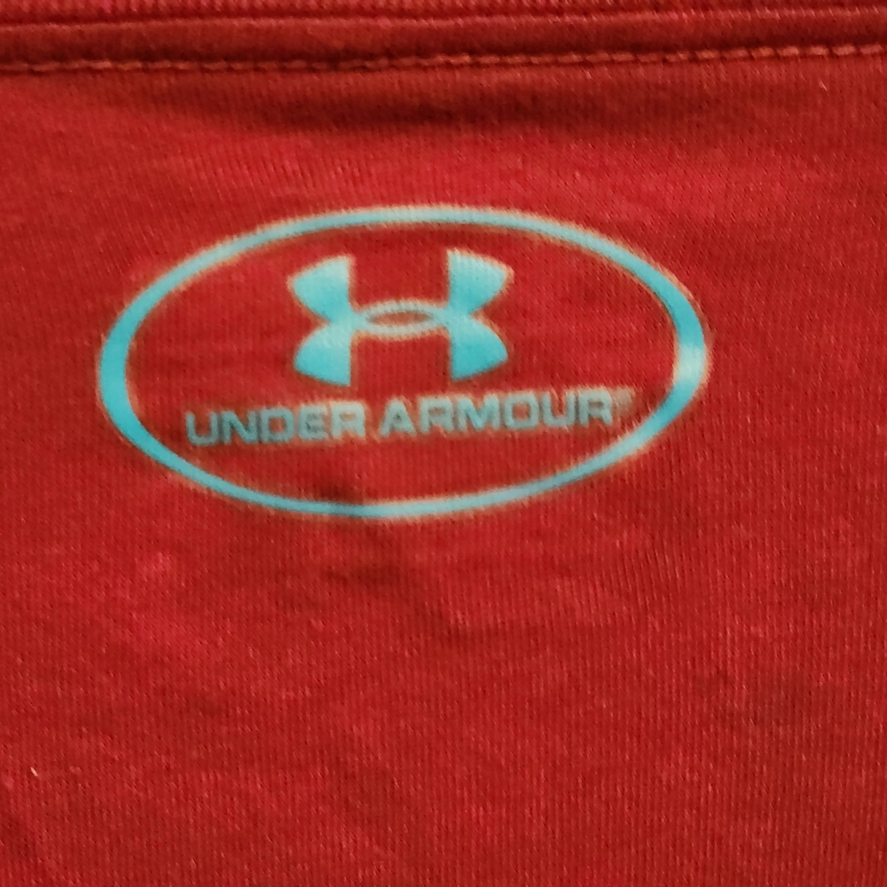 Under Armour Unisex Burgundy Tee with Camo Logo Heat Gear Wicking Size Large - Picture 6 of 13